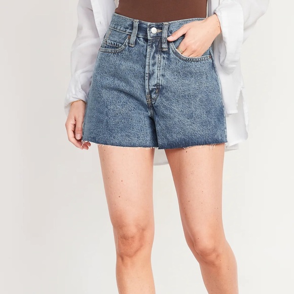 Old Navy Pants - 🆕 Old Navy Women Higher High-Waisted ButtonFly Cut-Off Jean Shorts 10 30W